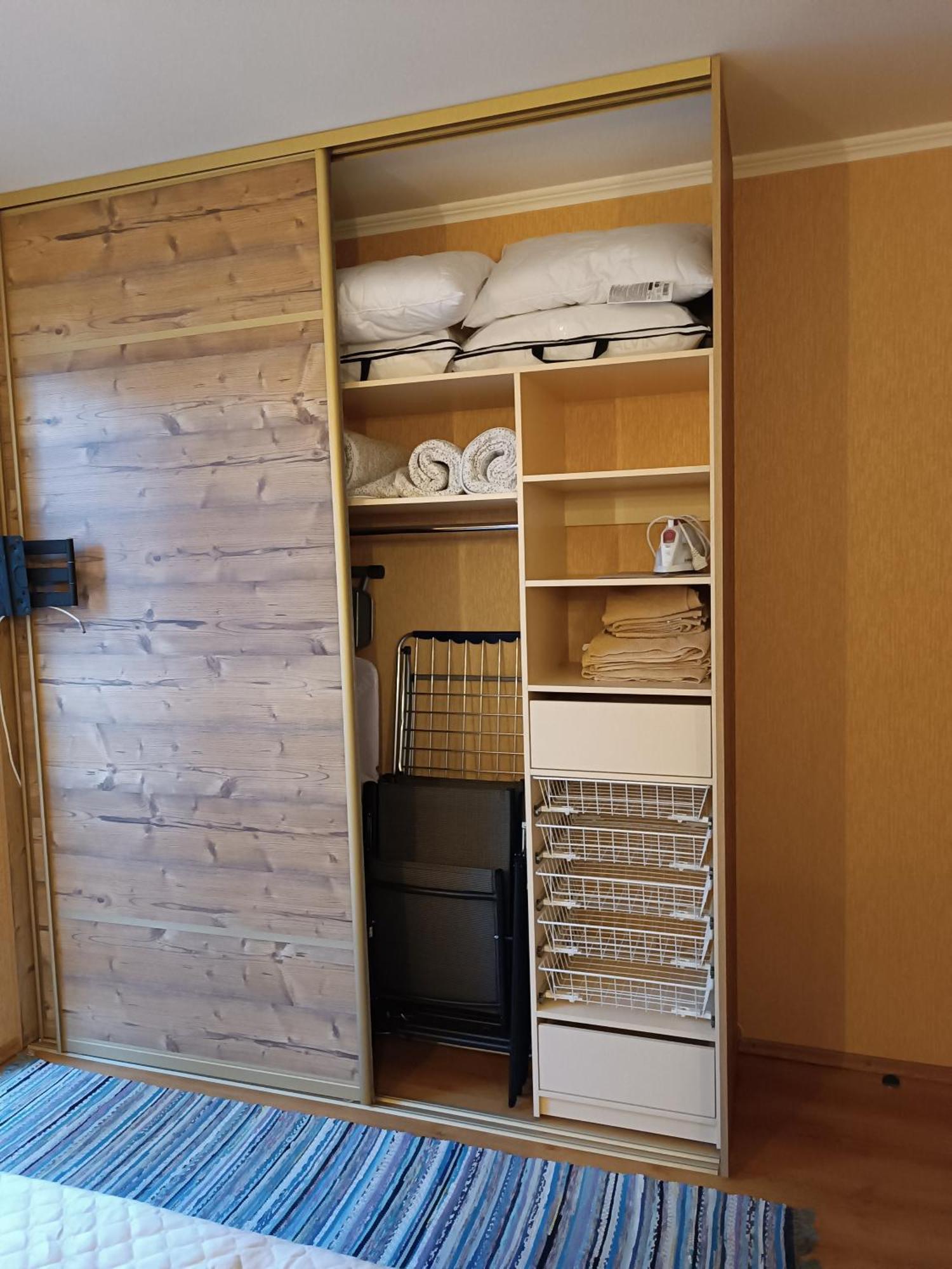Quiet Dzelzavas Street Apartment Рига Экстерьер фото